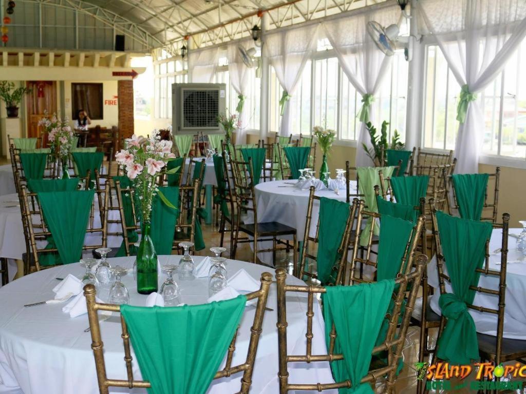 Island Tropic Hotel And Restaurant Alaminos Exterior foto