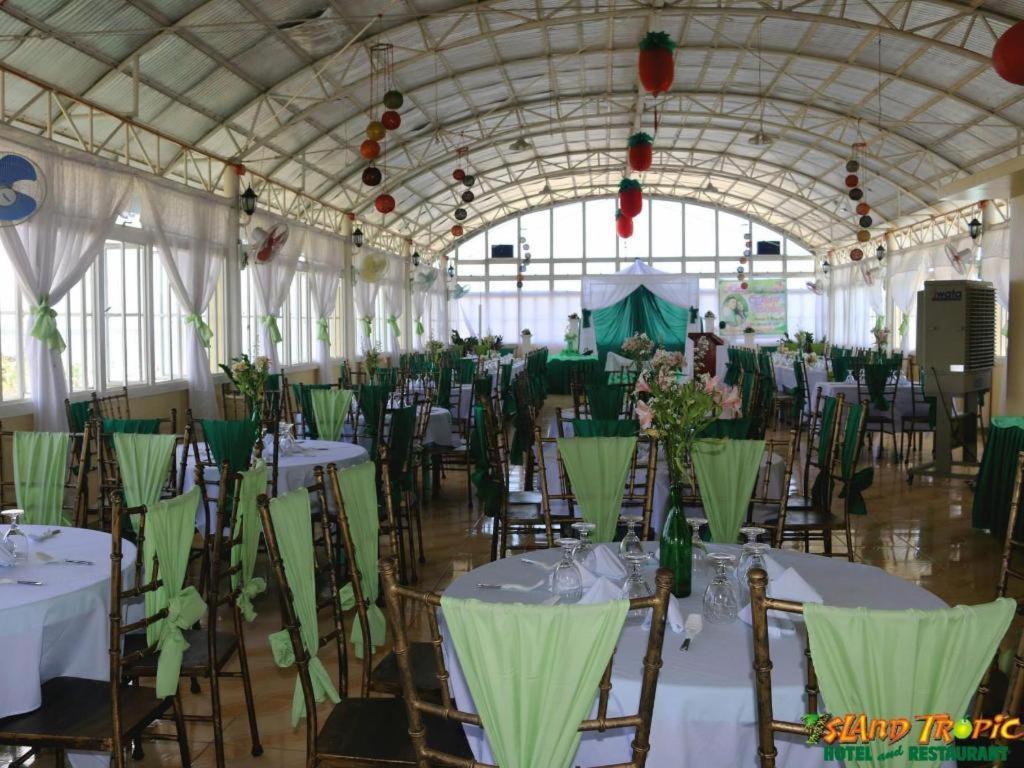 Island Tropic Hotel And Restaurant Alaminos Exterior foto